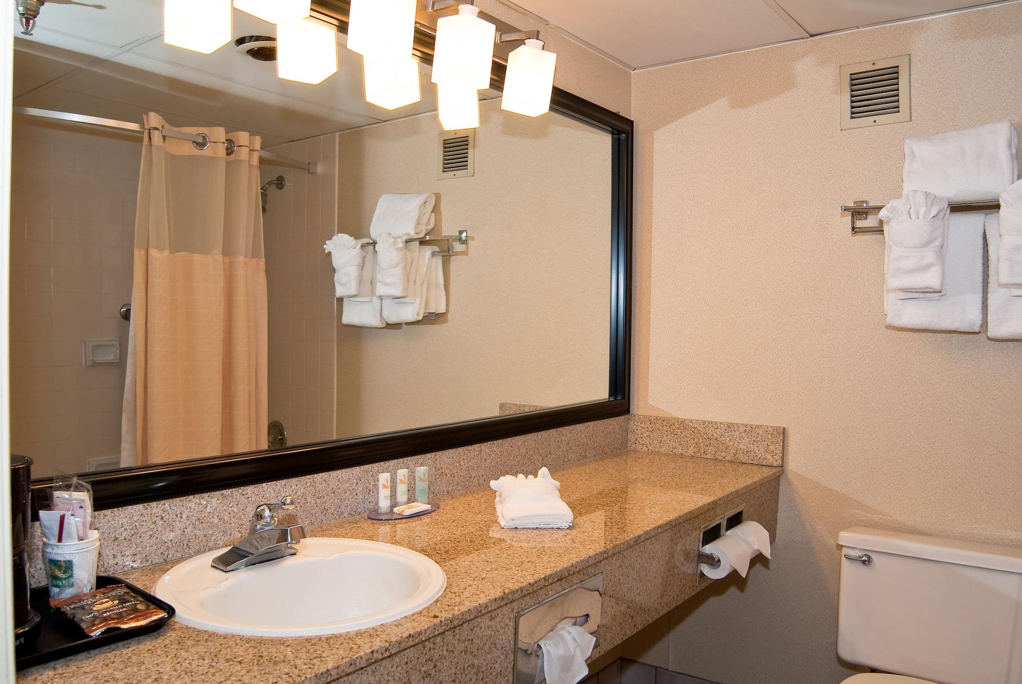 Quality Inn And Conference Center Спрингфилд Экстерьер фото