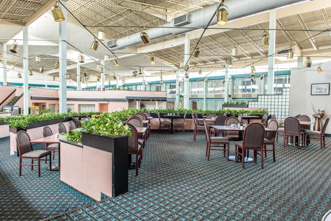 Quality Inn And Conference Center Спрингфилд Экстерьер фото